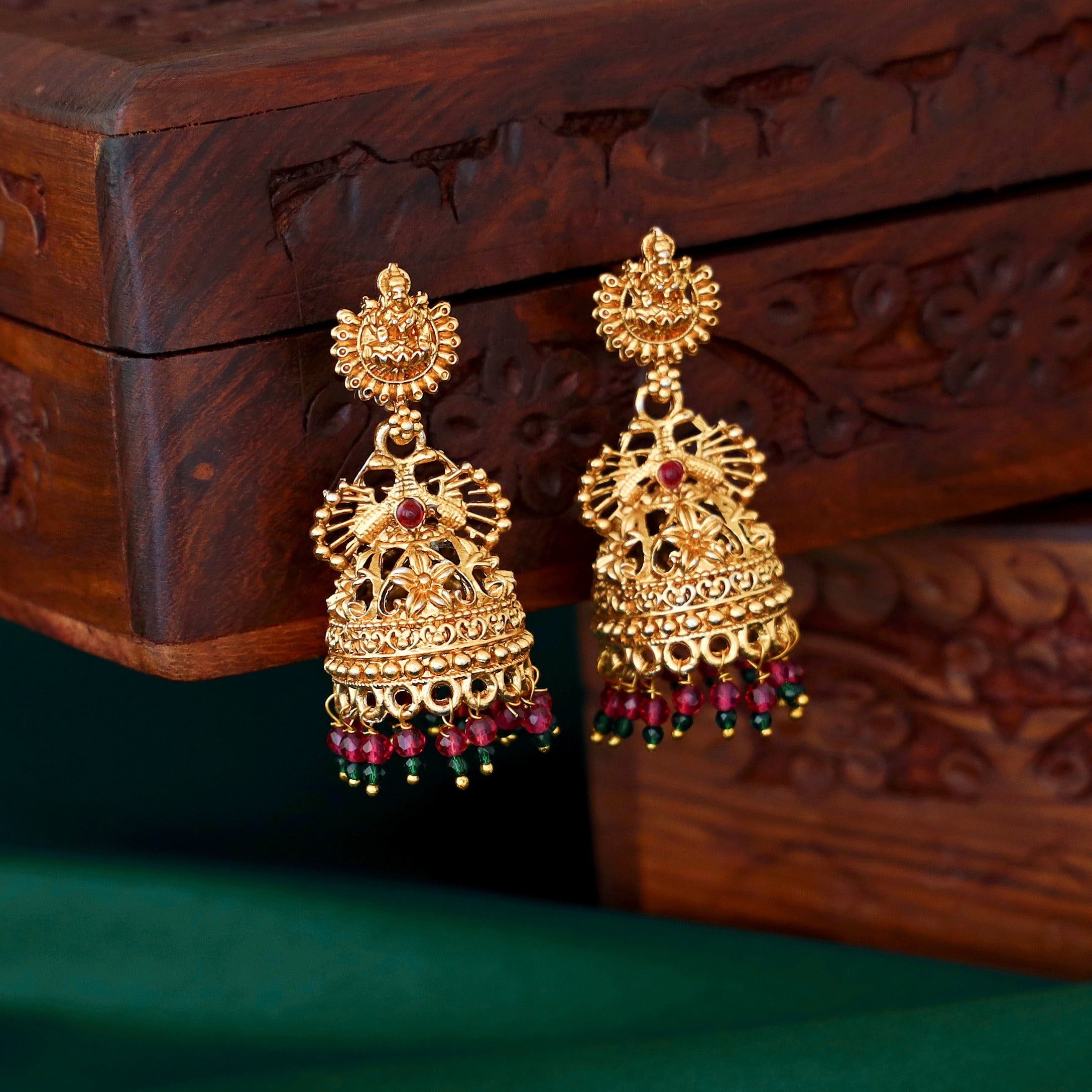 Ishita Lakshmi Jhumka