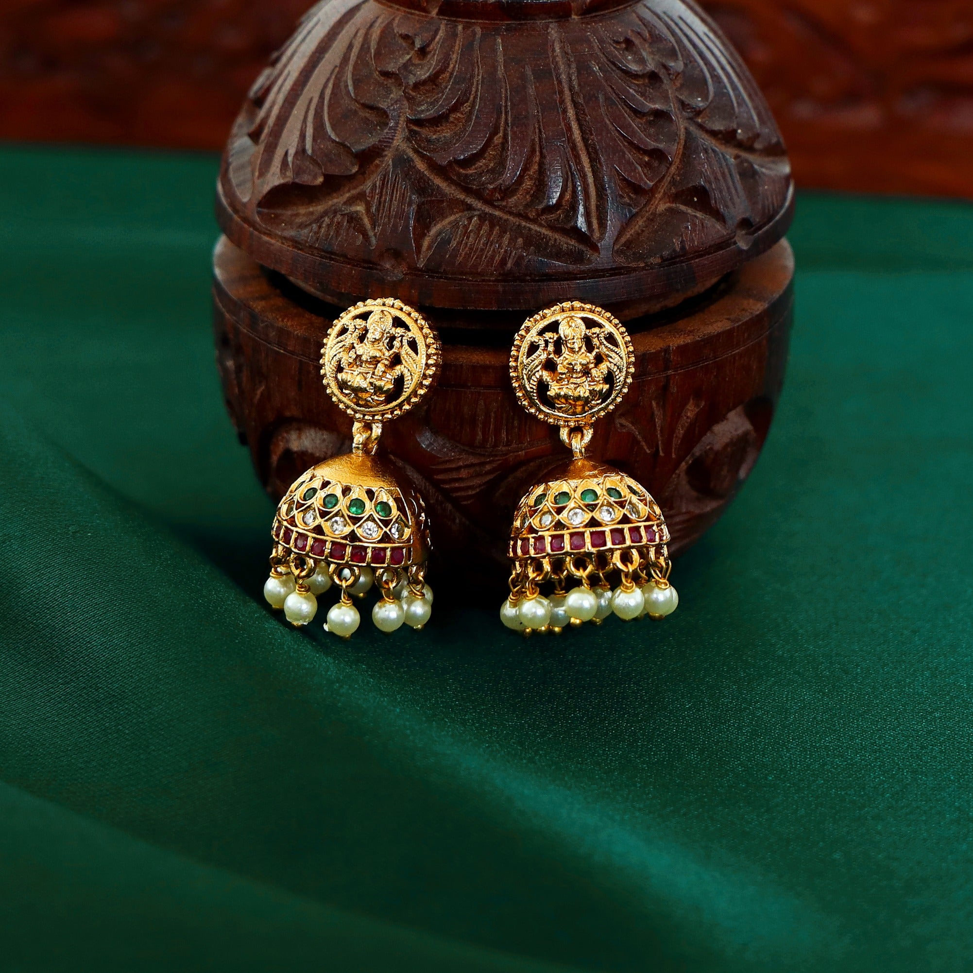 Nivedita Lakshmi Short Neckpiece With Jhumka