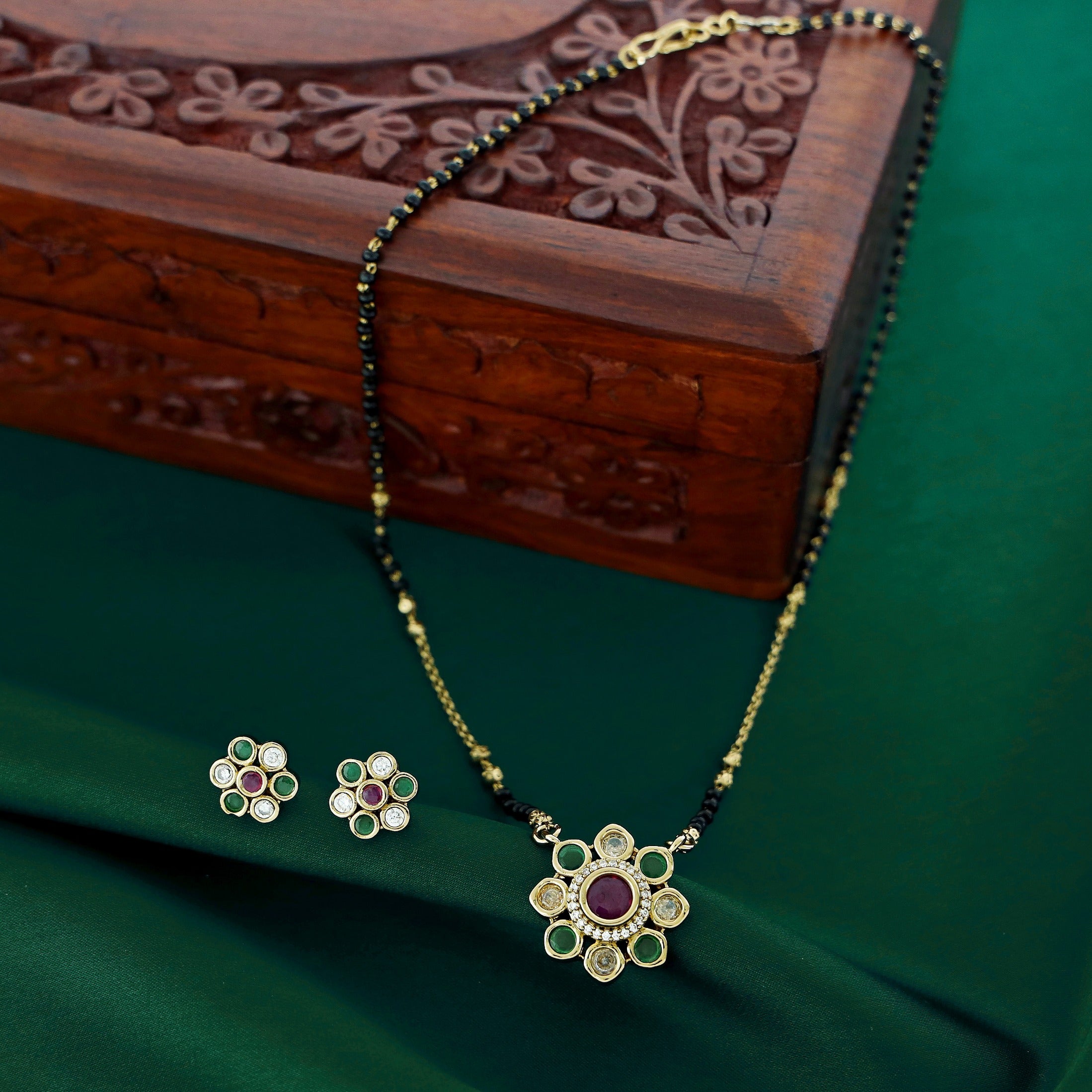 Hansika Flower Mangalsutra With Stud