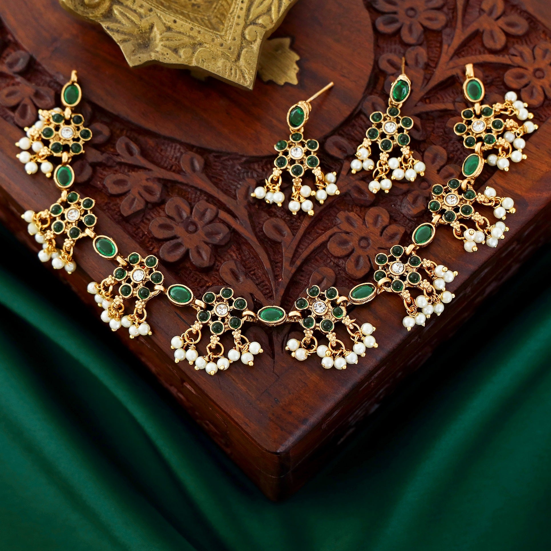 Bandita Pearl Neckpiece With Earring