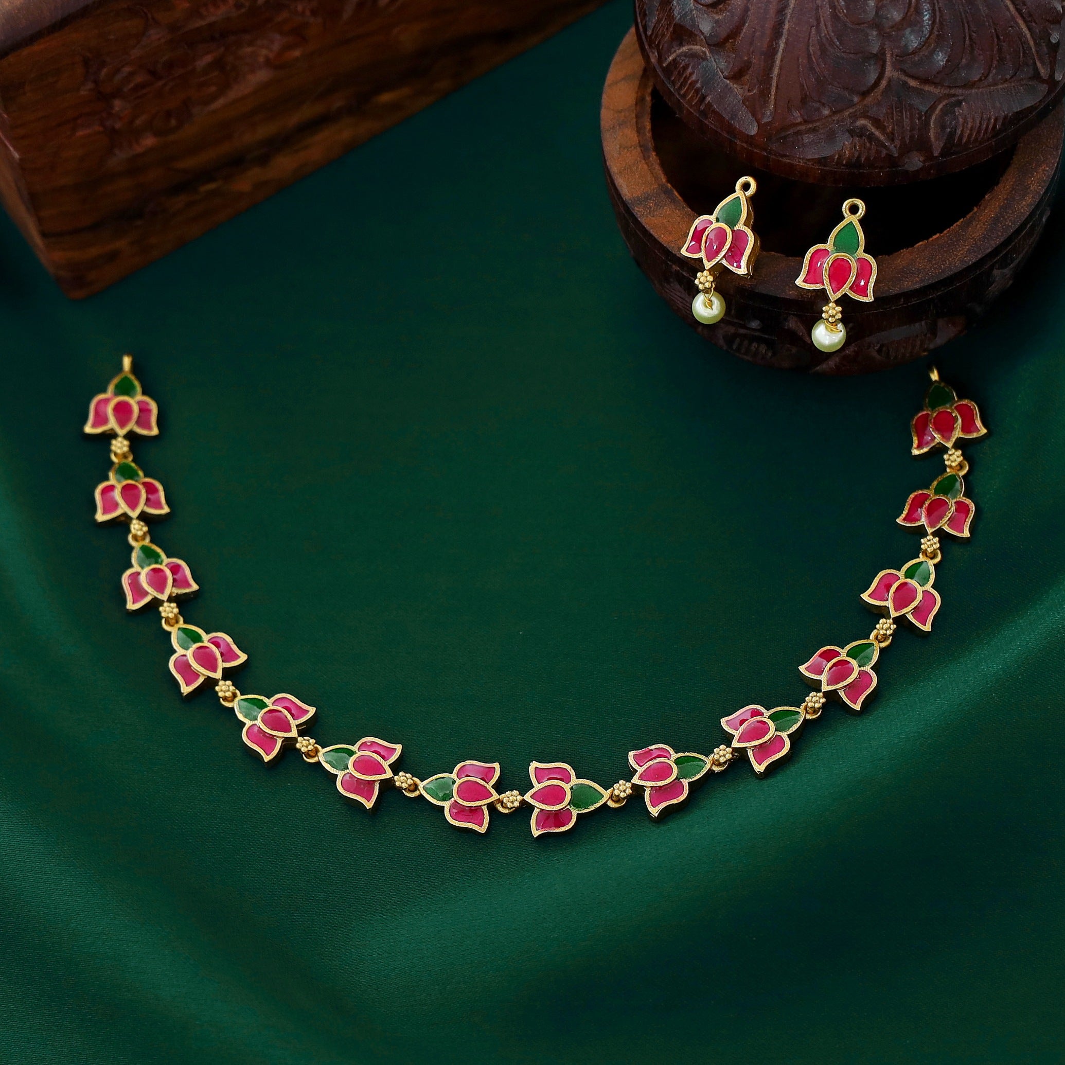 Dhala Padma Choker With Earring