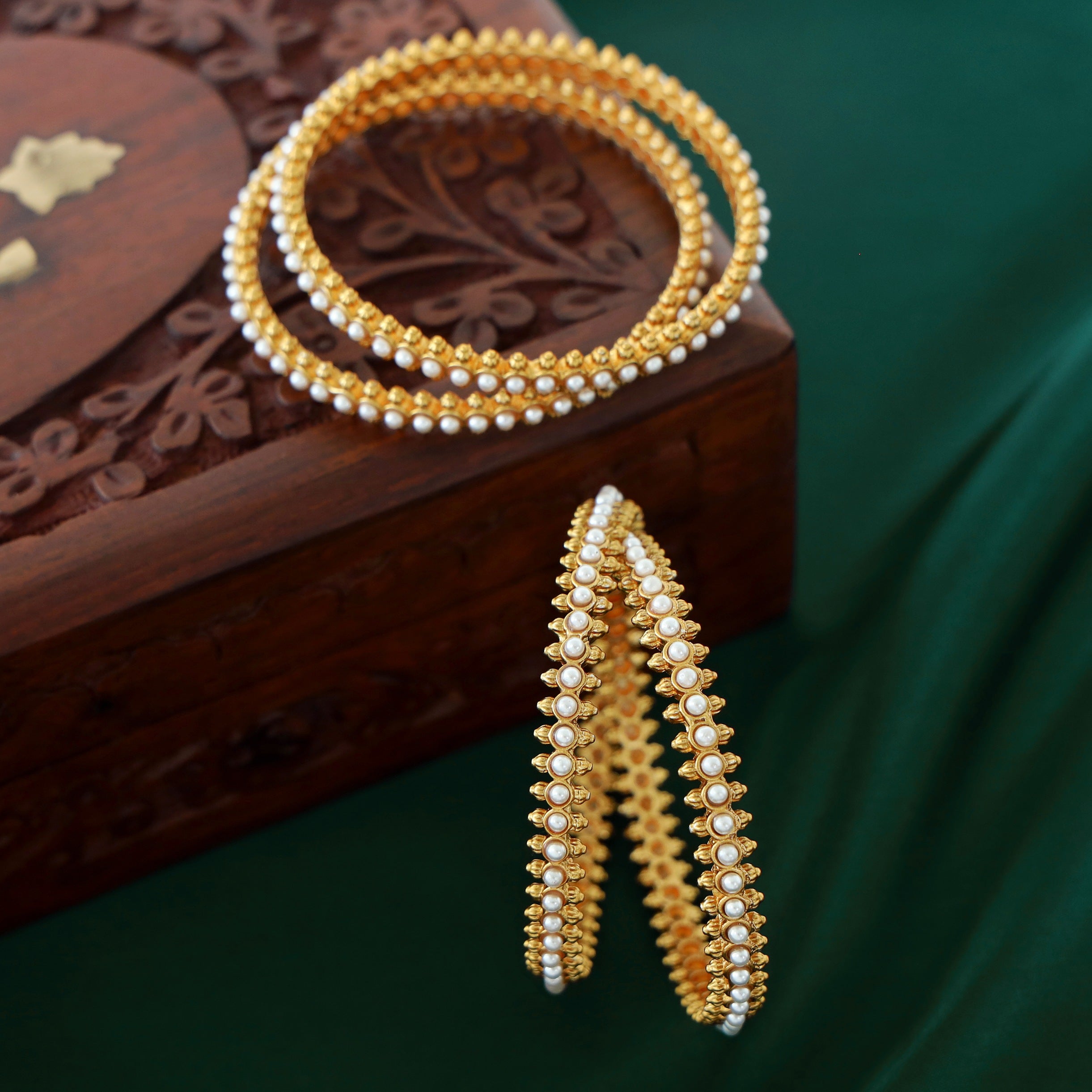 Vritika Pearl Bangle (Set of 4)