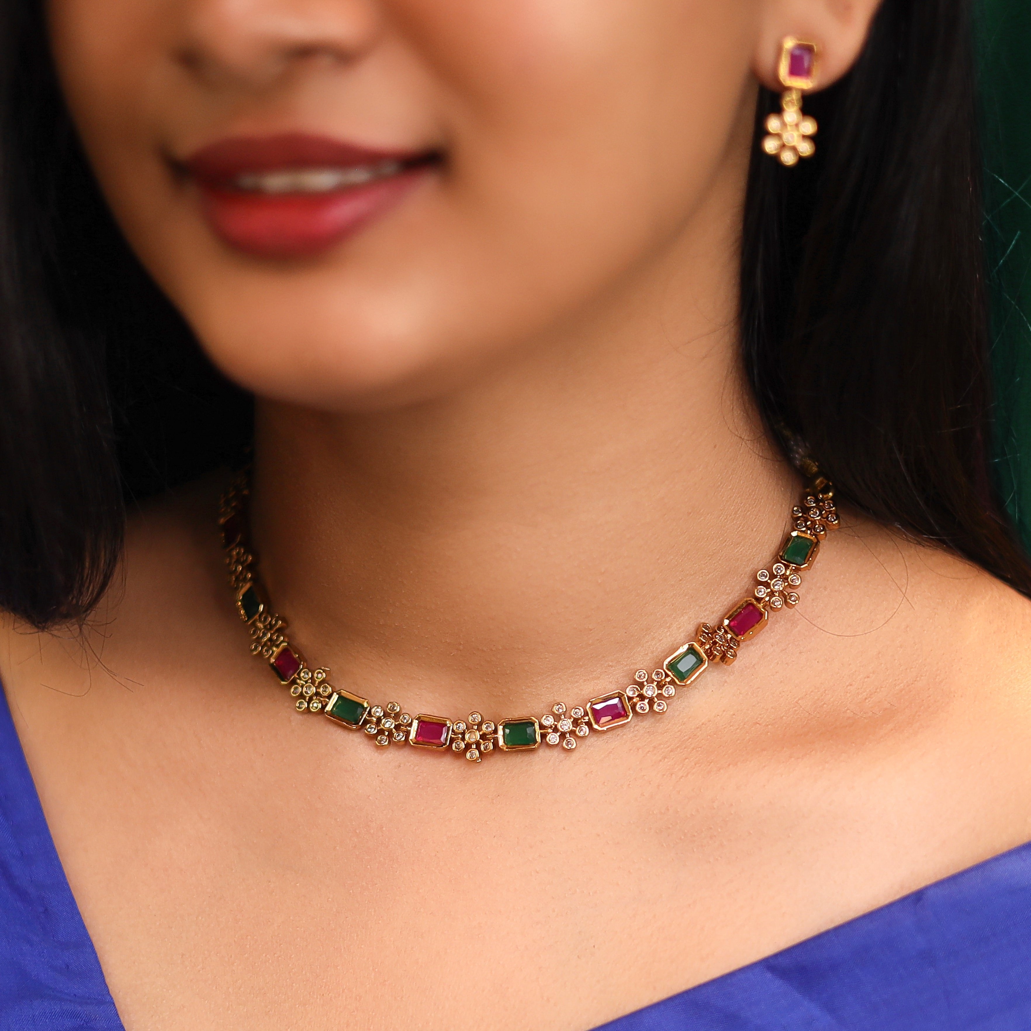 Gitashri Multicolourd Short Neckpiece With Earring
